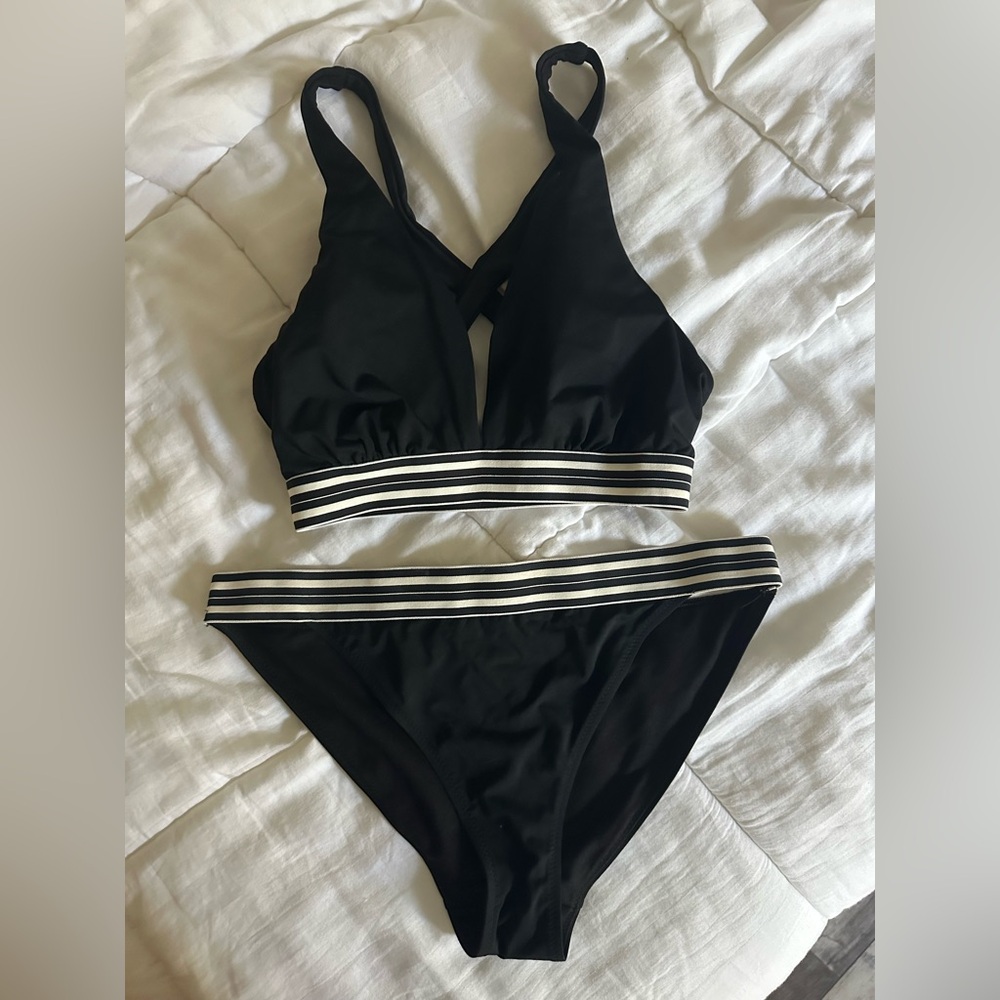 Athleta Bikini (XS TOP SMALL BOTTOM)
